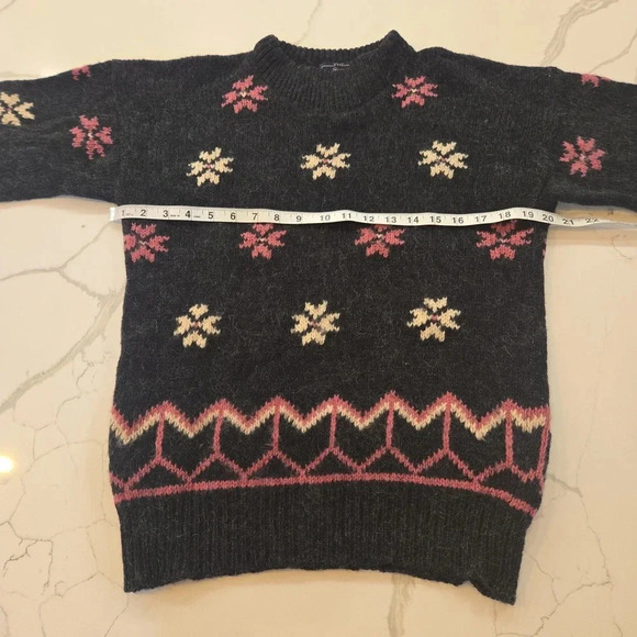VTG Woolrich Fair Isle Wool Mohair Snowflake Sweater Gray Pink White Size Medium - Picture 9 of 11